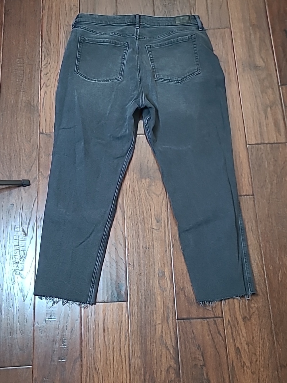Hollister Charcoal Grey/Light Black High-Rise Mom Jeans with Raw Hem size 15R - Picture 2 of 7